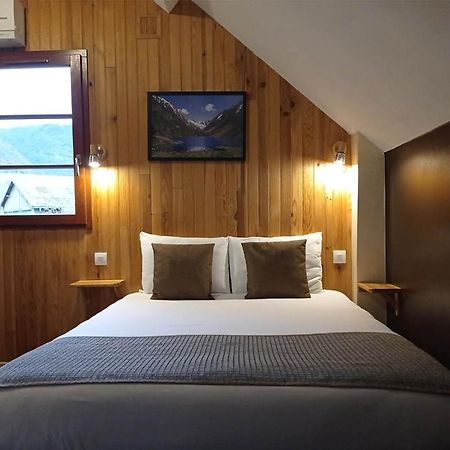 Hotel De La Gare ピエルフィット・ネスタラ エクステリア 写真